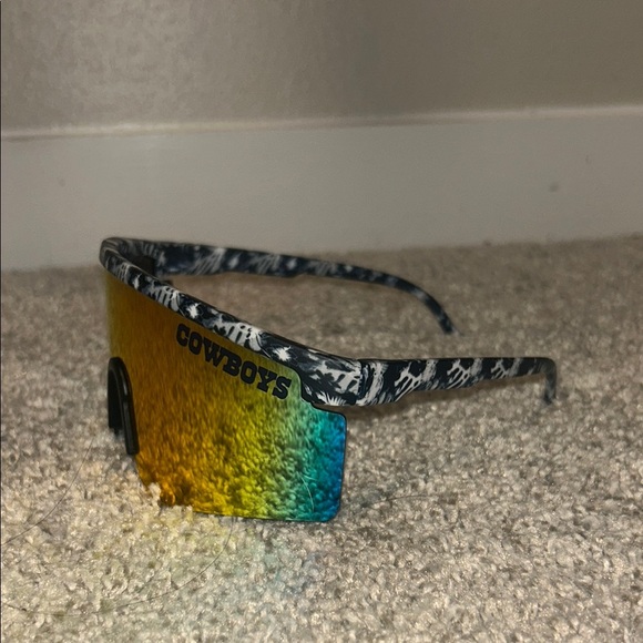 Dallas Cowboys Floral Large Frame Sunglasses - Picture 7 of 9